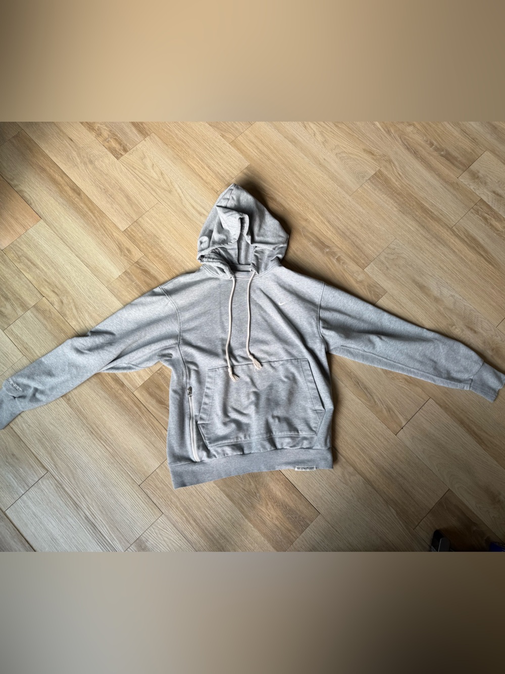 Nike Men's Light Gray Hoodie